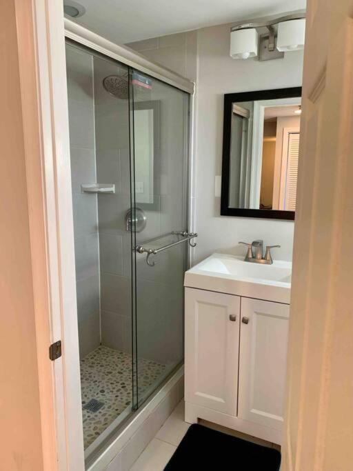 Apartament Block From Metro Free Street Parking! Waszyngton Zewnętrze zdjęcie